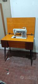 Macchina per cucire Singer, d'epoca .
