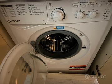 Lavatrice 6kg Indesit EWC 61051 garanzia