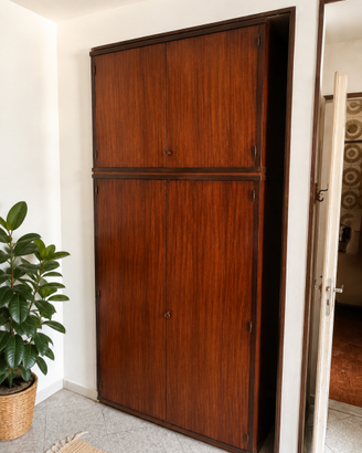 Armadio vintage in legno 4 ante – ampio e capiente