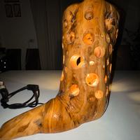 Lampada in legno di ulivo salentino