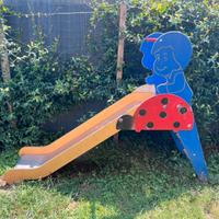 Scivolo coccinella da parco giochi