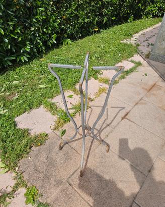 porta vaso in ferro vintage Giardino 