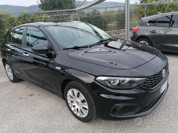 Fiat Tipo 1.6 Mjt 120 S&S 5 porte Easy