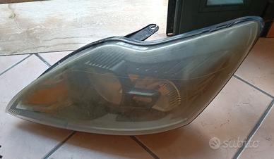 copia fari Ford Focus 1600 tdi