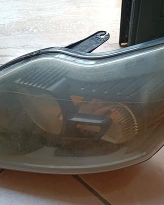 copia fari Ford Focus 1600 tdi