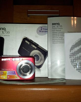 Fotocamera rossa BENQ DC X735
