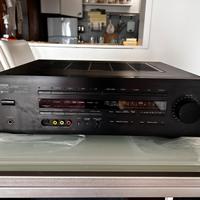 Amplificatore Yamaha AVX-700