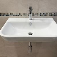 Lavabo Catalano con miscelatore e raccordi scarico