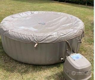 Jacuzzi da esterno gonfiabile Intex