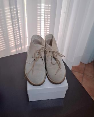 Scarpe camoscio beige con stringhe