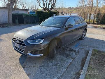AUDI A4 Avant 35 TDI/163 CV S tronic Business Ad