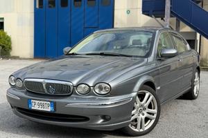 Jaguar X-Type 2 litri V6 24V BENZINA Executive