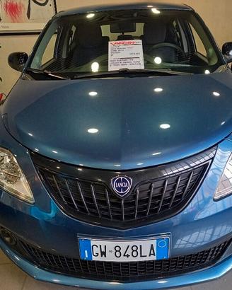 Lancia Ypsilon 1.0 FireFly 5 porte S&S Hybrid Oro