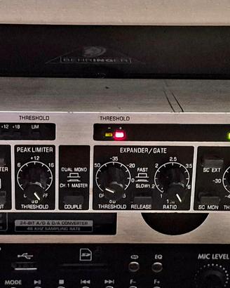 Compressore Behringer  MDX 2200