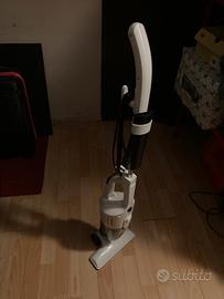 Scopa elettrica a filo