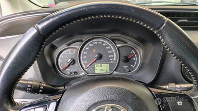 Toyota Yaris 1.4d 90cv 