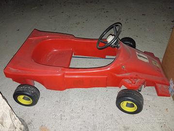 Macchina a pedali Ferrari