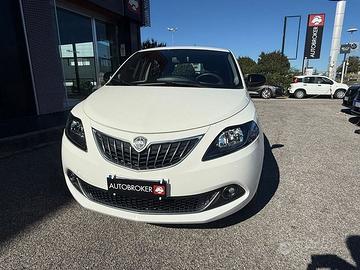 Lancia Ypsilon 1.0 firefly hybrid Gold s&s 70cv