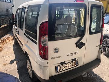 FIAT DOBLO DIESEL AUTOCARRO 5 POSTI IVA ESPOSTA