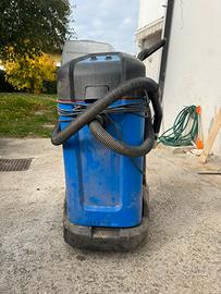 Aspirapolvere marca NILFISK, modello MAXXI II 75