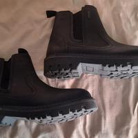 SCARPONCISI PARI AL NUOVO