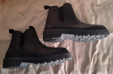 SCARPONCISI PARI AL NUOVO