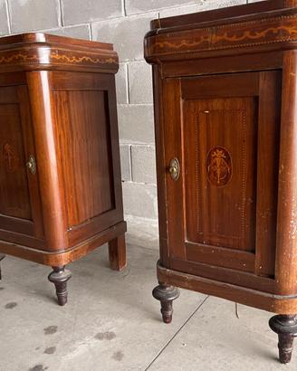 comodini antichi vintage