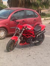 Ducati monster 695