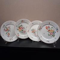 Serie 4 piatti ceramica