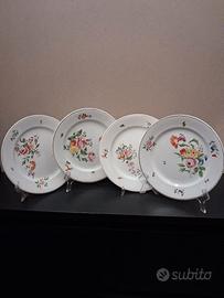 Serie 4 piatti ceramica