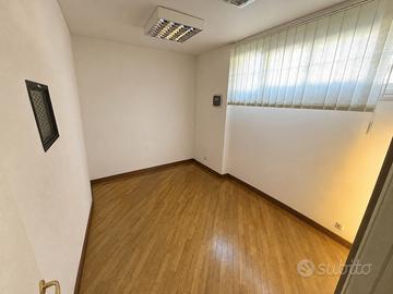 Ufficio/studio professionale con locale archivio