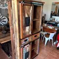 Dispensa legno massello ante scorrevoli