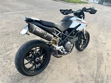 Ducati Hypermotard 796