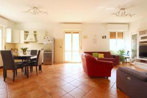 4 LOCALI A MONTESILVANO