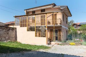 CASA SEMINDIPENDENTE A GROSSO