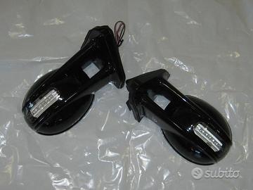 Specchi retrovisori tuning universali con freccia