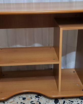 Mobiletto porta TV  in legno con rotelle