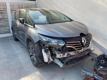 RENAULT ESPACE 2021 DEMOLITA PER RICAMBI