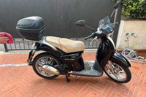 Aprilia Scarabeo 50 - 2016