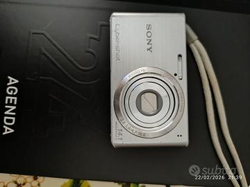fotocamera Sony cyber-shot + omaggio