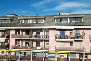 2 LOCALI A BARGE