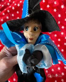 Befana blu e nera collezione Kinder nuova