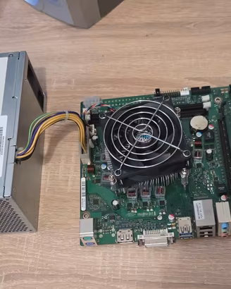 Kit Scheda Madre Fujitsu D3400 + Intel i3-6100 + A