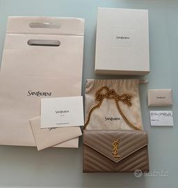 Pochette Cassandre classica Saint Laurent