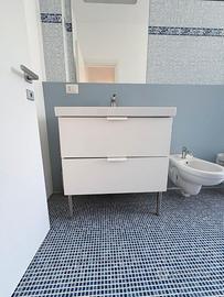 Mobile bagno IKEA + lavabo, WC e bidet