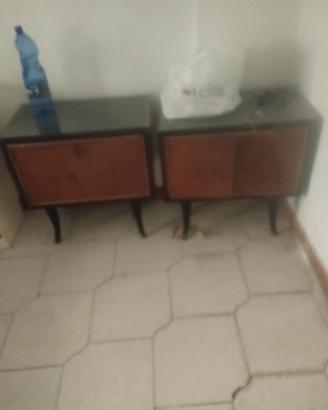 coppia di comodini vintage in radica di  noce