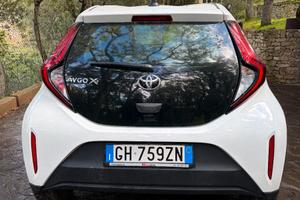TOYOTA AYGO CROSS