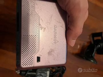 navigatore garmin rosa