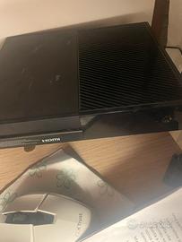 xbox one 1TB + 2 controller + Gioco