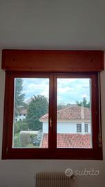 finestre in legno con vetrocamera